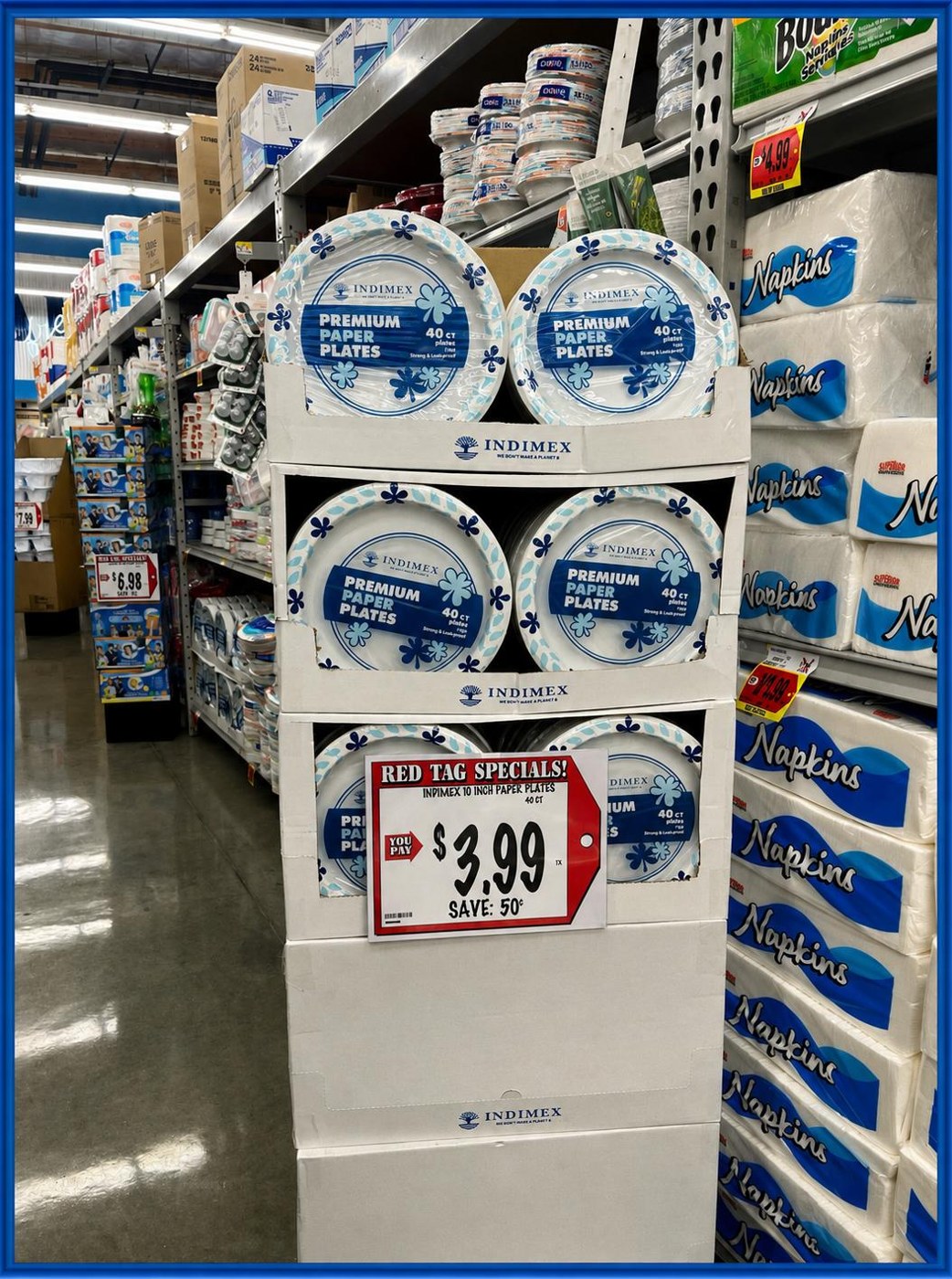 INDIMEX paper plates endcap display with promo pricing