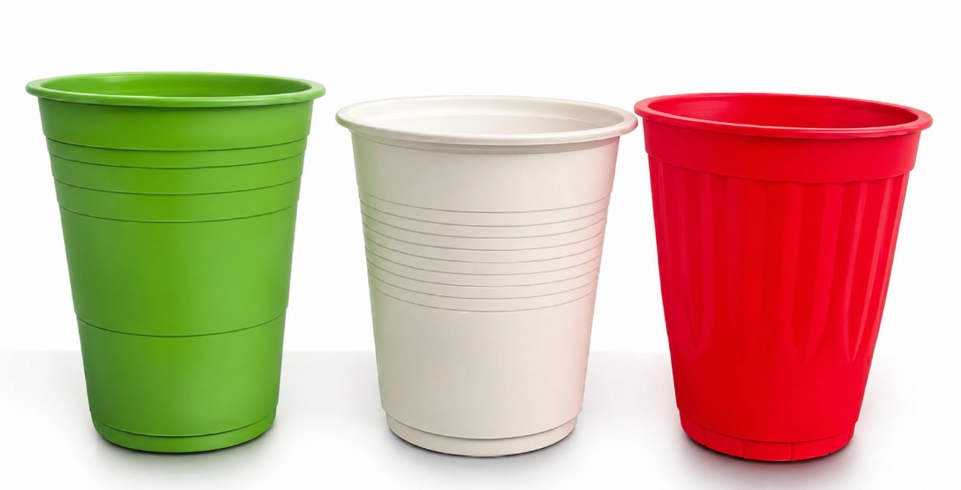 Green, natural and red INDIMEX cornstarch cups